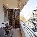Апартаменты Stylish And Modern Near Nea Chora