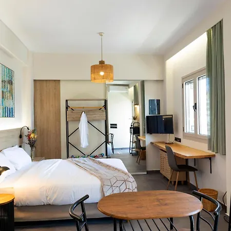 Apartment Stylish And Modern Near Nea Chora