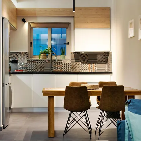 Apartment Stylish And Modern Near Nea Chora