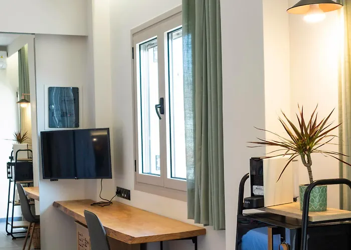 Apartment Stylish And Modern Near Nea Chora