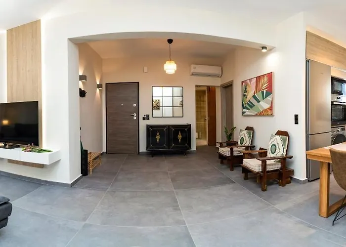Apartment Stylish And Modern Near Nea Chora *