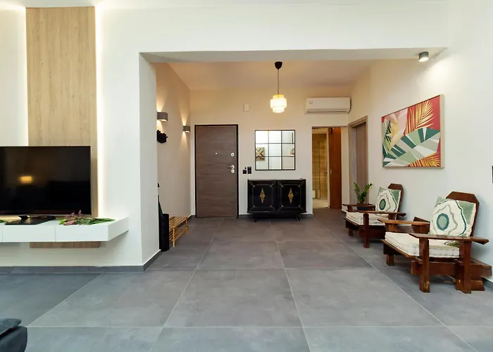 Apartment Stylish And Modern Near Nea Chora