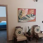 Апартаменти Stylish And Modern Near Nea Chora