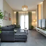 Апартаменти Stylish And Modern Near Nea Chora