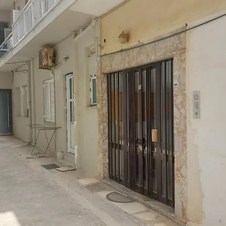 Stylish And Modern Near Nea Chora Ханья (Крит)