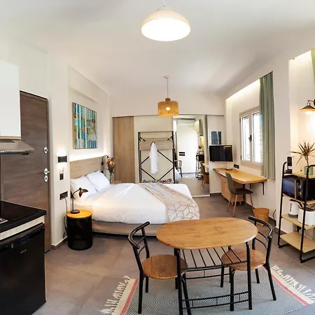 Апартаменти Stylish And Modern Near Nea Chora *