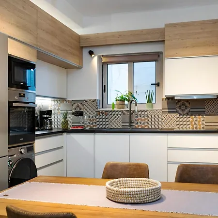 Апартаменты Stylish And Modern Near Nea Chora Ханья