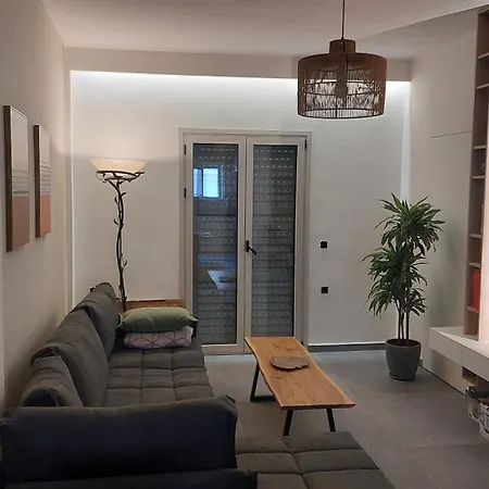 Апартаменты Stylish And Modern Near Nea Chora *